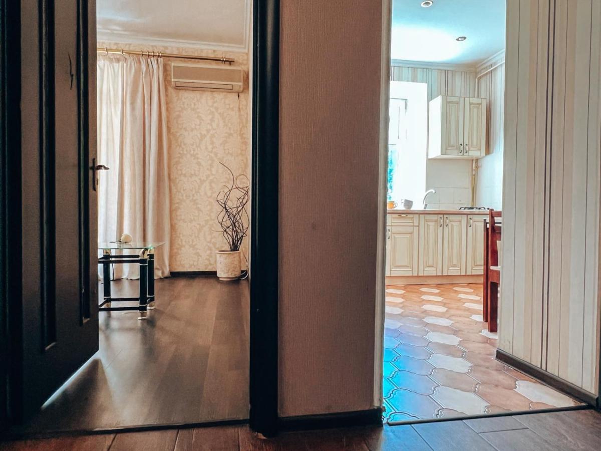 Квартира В Центре Крещатика Киев Екстериор снимка